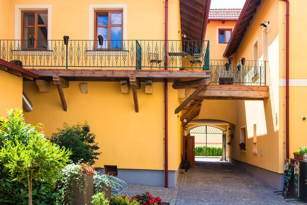 Pension Viktorin Poděbrady Exterior foto
