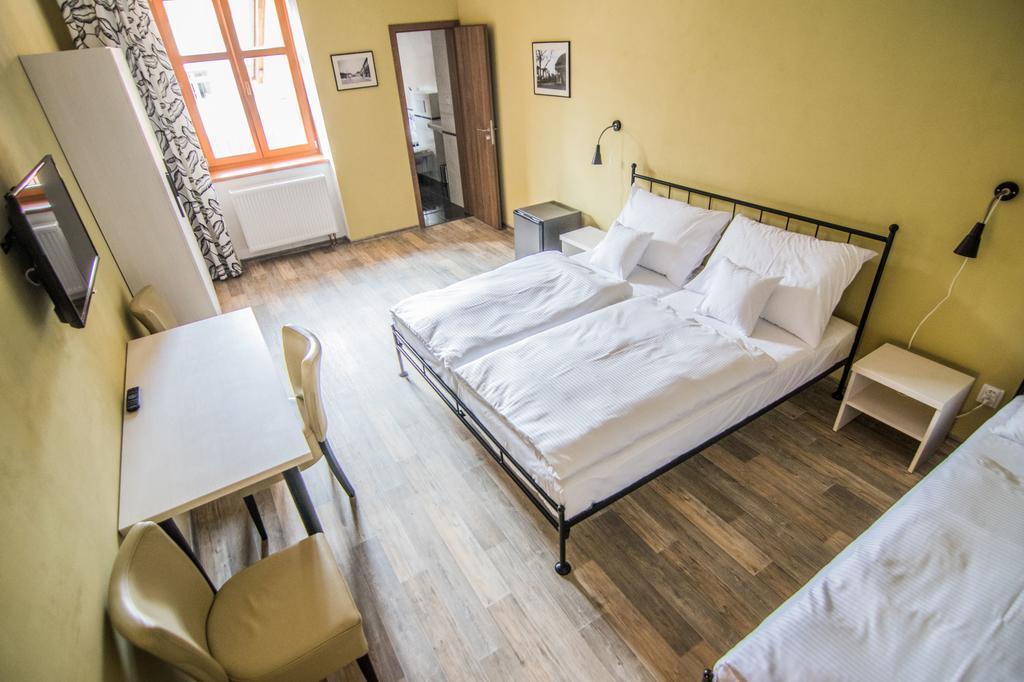 Pension Viktorin Poděbrady Exterior foto